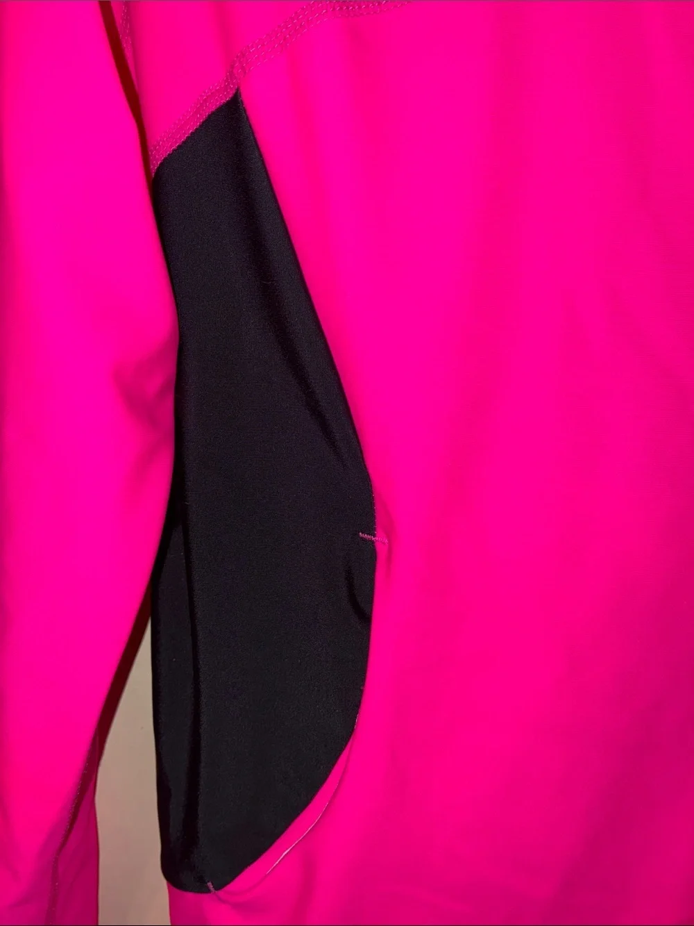 NWT Women's Hot Pink Swim Coverup Rash Guard with Black Panels Two Front Pockets